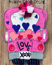 Load image into Gallery viewer, Valentine door hanger, valentine's front door decor, valentines gift, valentines door, Housewarming gift, valentine gift, valentines decor
