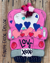 Load image into Gallery viewer, Valentine door hanger, valentine's front door decor, valentines gift, valentines door, Housewarming gift, valentine gift, valentines decor