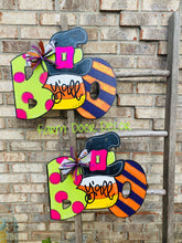 Load image into Gallery viewer, Door Hanger| Fall Door Hanger| Halloween Door Hanger| BOO door hanger| Halloween decor| Fall decor
