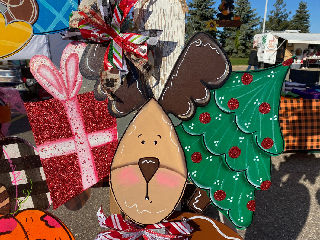 BLANK| Christmas Door Hanger| Deer Door Hanger| Christmas Tree| Christmas present