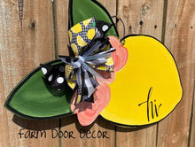 Load image into Gallery viewer, Spring door hanger, lemon door hanger, lemon decor
